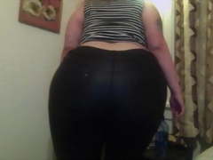Cute Sexy BBW in Tight Leather Pants